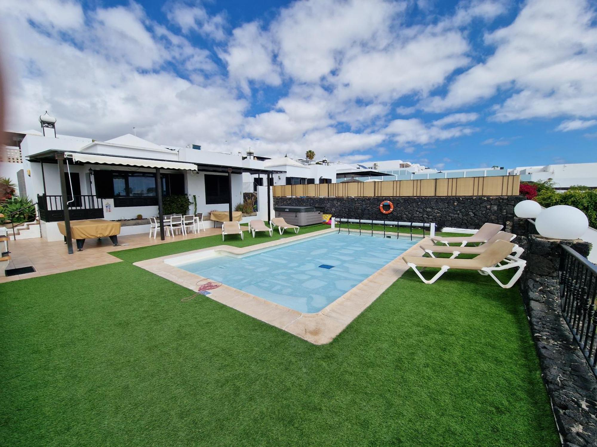 Villa Juanita, Puerto del Carmen, Lanzarote Tías Exterior foto